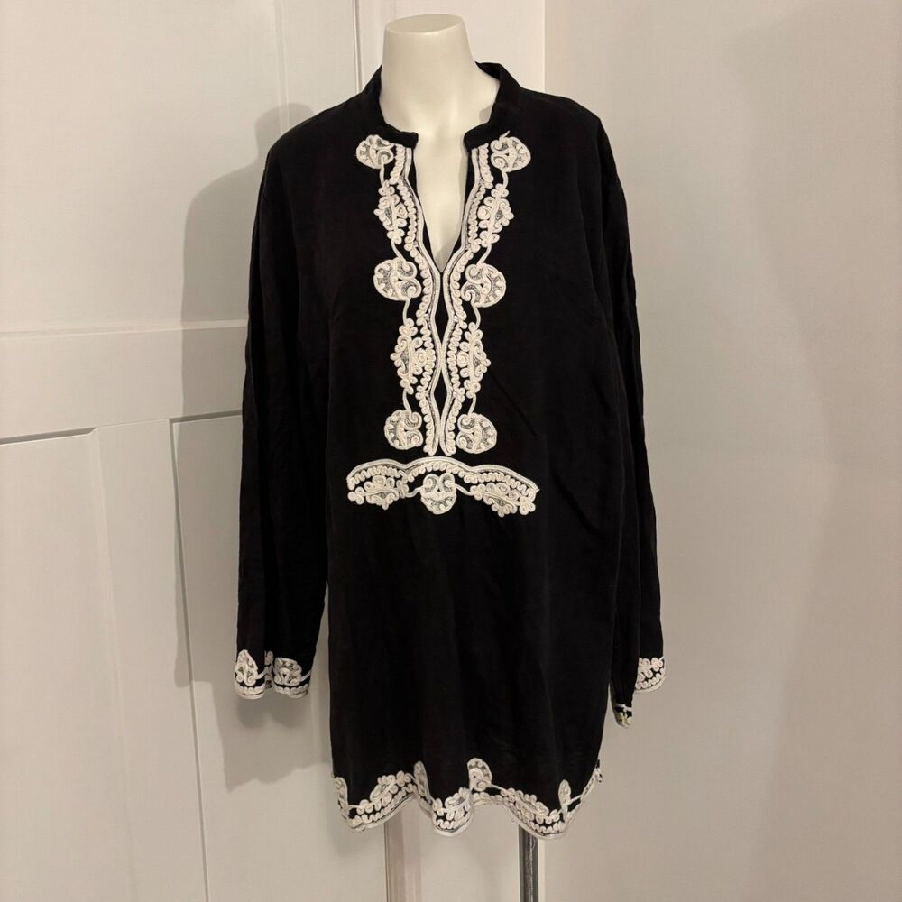 Context Woman size 20W Linen Neutral Black and White Monochrome Coastal Tunic